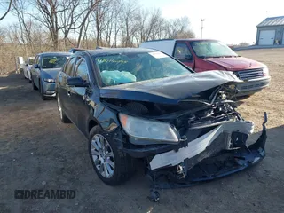 2013 Buick LaCrosse Leather z VIN 1G4GC5E33DF193863, wystawiony jako IAAI lot #41846295 z przebiegiem 206 425 mil mil oraz . Historia ofert i sprzedaży dostępna na DreamBid. Obrazek 1.