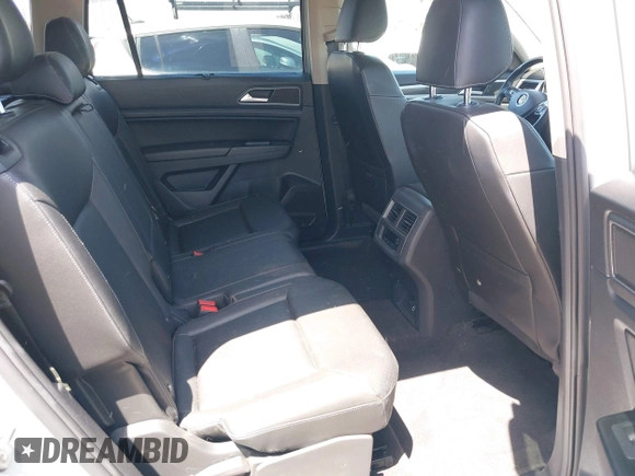 2018 Volkswagen Atlas SE with VIN 1V2DP2CA3JC599181, listed as a IAAI auction lot 42293017 with 70,589 mi miles and . Bid and sale history available at DreamBid. Image 8.