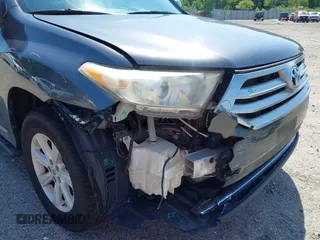 2012 Toyota Highlander with VIN 5TDBK3EH9CS163296, listed as a IAAI auction lot 42512522 with 145,886 mi miles and . Bid and sale history available at DreamBid. Image 6.