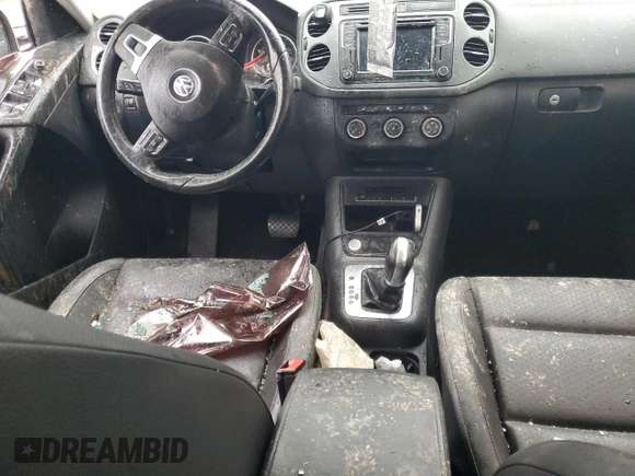 2016 Volkswagen Tiguan SE with VIN WVGAV7AX7GW561941, listed as a Copart auction lot 44717085 with Not provided miles and Salvage title. Bid and sale history available at DreamBid. Image 8.