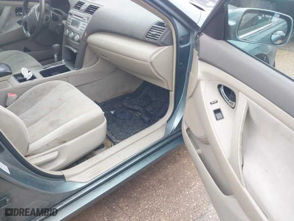 2007 Toyota Camry CE with VIN 4T1BE46K97U607748, listed as a IAAI auction lot 41566753 with 264,374 mi miles. Bid and sale history available at carsss.com. Image 5.