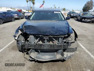 2015 Cadillac CTS Luxury AWD z VIN 1G6AX5SX3F0114674, wystawiony jako Copart lot #53913865 z przebiegiem 103 959 mil mil oraz Szkoda całkowita • Salvage title. Historia ofert i sprzedaży dostępna na DreamBid. Obrazek 5.