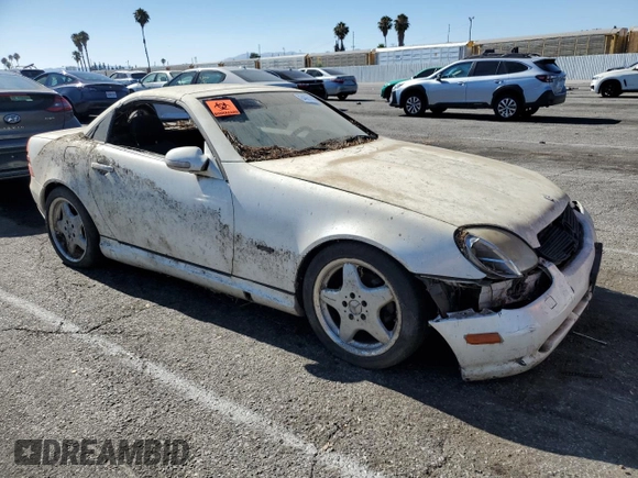 2001 Mercedes-Benz SLK 230 Kompressor с VIN WDBKK49F71F205264, выставлен на аукционе Copart как лот 64061865 с пробегом Не указан миль и Списание • Salvage title. История ставок и продаж доступна на DreamBid. Изображение 4.