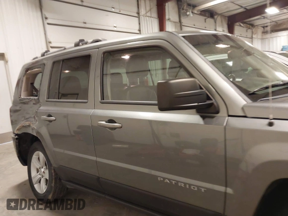 2014 Jeep Patriot Limited with VIN 1C4NJRCBXED546471, listed as a IAAI auction lot 41744915 with 113,691 mi miles and . Bid and sale history available at DreamBid. Image 13.
