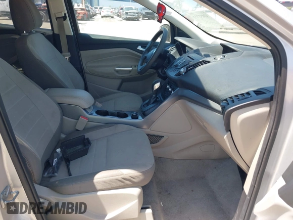 2016 Ford Escape SE with VIN 1FMCU0G71GUA90648, listed as a IAAI auction lot 42052722 with 111,196 mi miles. Bid and sale history available at carsss.com. Image 5.