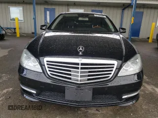 2011 Mercedes-Benz S 550 with VIN WDDNG7BB3BA405605, listed as a Copart auction lot 51168365 with 109,428 mi miles and Salvage Title. Bid and sale history available at DreamBid. Image 5.
