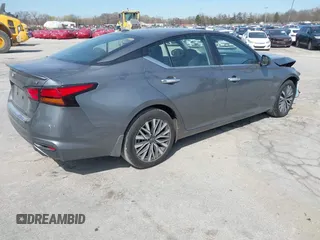 2023 Nissan Altima SV z VIN 1N4BL4DV3PN410873, wystawiony jako IAAI lot #42055332 z przebiegiem 46 121 mil mil oraz . Historia ofert i sprzedaży dostępna na DreamBid. Obrazek 4.