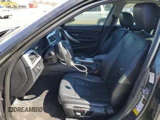 2012 BMW 3 Series 328i z VIN WBA3A5G57CNP16441, wystawiony jako Copart lot #49571245 z przebiegiem 140 245 mil mil oraz Szkoda całkowita • Salvage title. Historia ofert i sprzedaży dostępna na DreamBid. Obrazek 7.