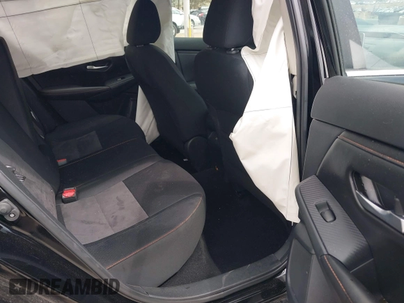 2022 Nissan Sentra SR z VIN 3N1AB8DV3NY295100, wystawiony jako IAAI lot #41901931 z przebiegiem 40 811 mil mil oraz . Historia ofert i sprzedaży dostępna na DreamBid. Obrazek 8.