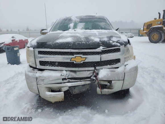 2013 Chevrolet Silverado 1500 LT with VIN 3GCPKSE78DG182302, listed as a Copart auction lot 44255705 with 181,621 mi miles and Salvage Title. Bid and sale history available at carsss.com. Image 5.