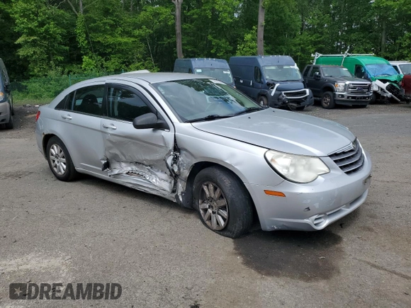 2010 Chrysler Sebring Touring z VIN 1C3CC4FB3AN203543, wystawiony jako Copart lot #57767985 z przebiegiem 152 951 mil mil oraz Szkoda całkowita • Salvage title. Historia ofert i sprzedaży dostępna na DreamBid. Obrazek 4.