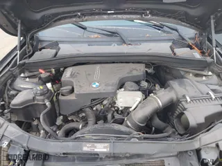2015 BMW X1 sDrive28i with VIN WBAVM1C57FV318634, listed as a IAAI auction lot 41527918 with 73,933 mi miles. Bid and sale history available at carsss.com. Image 10.