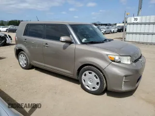 2014 Scion xB z VIN JTLZE4FE6EJ064990, wystawiony jako Copart lot #53554795 z przebiegiem 180 198 mil mil oraz Szkoda całkowita • Salvage title. Historia ofert i sprzedaży dostępna na DreamBid. Obrazek 4.