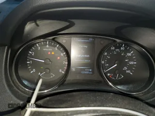 2017 Nissan Rogue SV с VIN KNMAT2MV1HP615592, выставлен на аукционе Copart как лот 56416095 с пробегом 102 068 миль миль и Списание • Salvage title. История ставок и продаж доступна на DreamBid. Изображение 9.