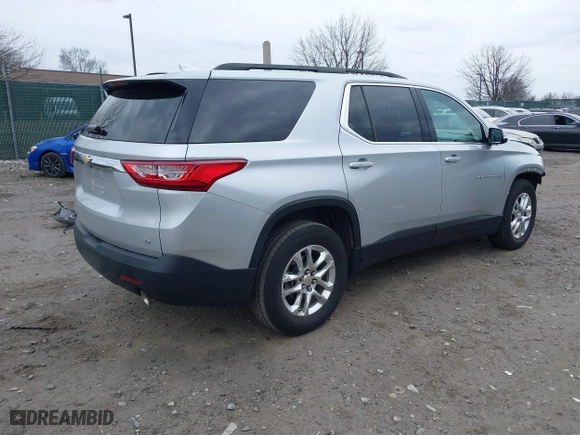 2019 Chevrolet Traverse LT Cloth with VIN 1GNEVGKWXKJ305057, listed as a IAAI auction lot 41667433 with 66,389 mi miles. Bid and sale history available at carsss.com. Image 4.