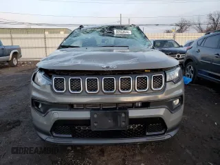 2023 Jeep Compass Latitude with VIN 3C4NJDBN7PT508868, listed as a Copart auction lot 85953644 with 19,083 mi miles and Salvage Title. Bid and sale history available at DreamBid. Image 5.