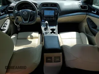 2017 Nissan Maxima SV z VIN 1N4AA6AP9HC457051, wystawiony jako Copart lot #50525775 z przebiegiem 85 250 mil mil oraz Szkoda całkowita • Salvage title. Historia ofert i sprzedaży dostępna na DreamBid. Obrazek 8.