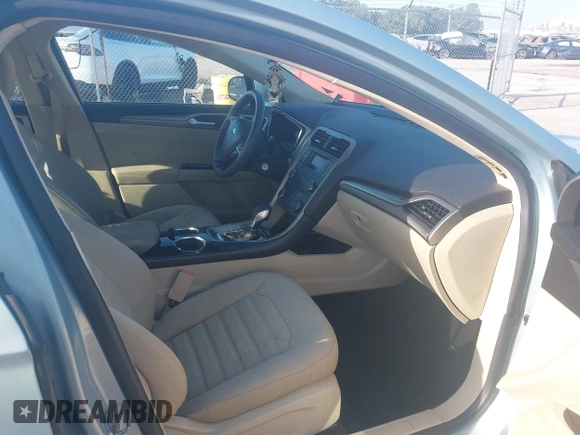 2013 Ford Fusion SE Hybrid with VIN 3FA6P0LU6DR111815, listed as a IAAI auction lot 42809852 with 150,721 mi miles and . Bid and sale history available at DreamBid. Image 5.