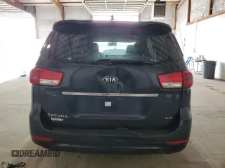 2015 Kia Sedona LX with VIN KNDMB5C10F6043899, listed as a Copart auction lot 53853005 with 152,788 mi miles and Clean Title. Bid and sale history available at DreamBid. Image 6.
