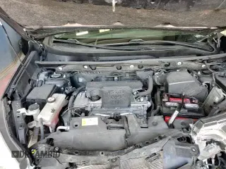 2017 Toyota RAV4 LE z VIN JTMBFREV9HJ119512, wystawiony jako Copart lot #70734085 z przebiegiem 124 023 mil mil oraz Szkoda całkowita • Salvage title. Historia ofert i sprzedaży dostępna na DreamBid. Obrazek 15.
