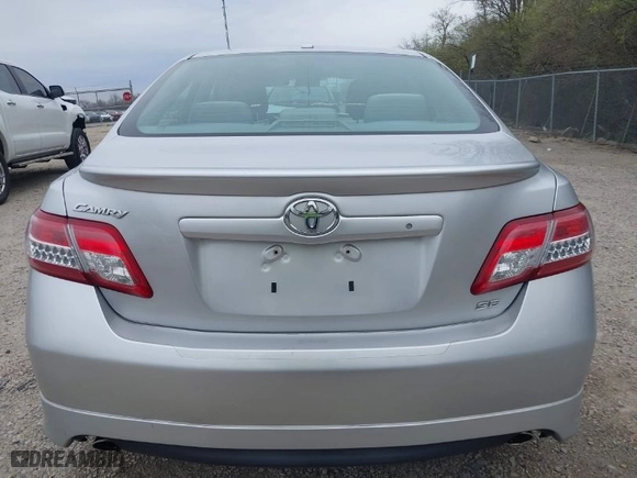 2011 Toyota Camry LE with VIN 4T1BF3EKXBU126957, listed as a IAAI auction lot 41991661 with 153,184 mi miles. Bid and sale history available at carsss.com. Image 17.