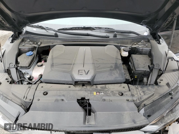 2023 Kia EV6 Wind with VIN KNDC34LAXP5114164, listed as a Copart auction lot 58645904 with 20,107 mi miles and Clean Title. Bid and sale history available at carsss.com. Image 11.
