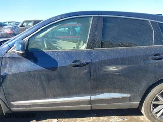 2019 Acura RDX w/Technology Pkg with VIN 5J8TC1H59KL002505, listed as a IAAI auction lot 41441302 with 137,330 mi miles. Bid and sale history available at carsss.com. Image 14.