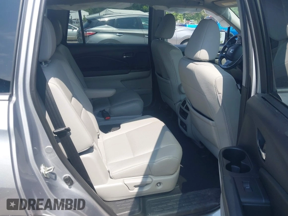2019 Honda Pilot Elite with VIN 5FNYF6H08KB025449, listed as a IAAI auction lot 42450139 with 98,368 mi miles and . Bid and sale history available at DreamBid. Image 8.