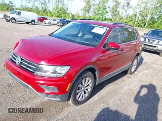 2018 Volkswagen Tiguan SEL z VIN 3VV3B7AX3JM054842, wystawiony jako IAAI lot #42240503 z przebiegiem 47 300 mil mil oraz . Historia ofert i sprzedaży dostępna na DreamBid. Obrazek 2.
