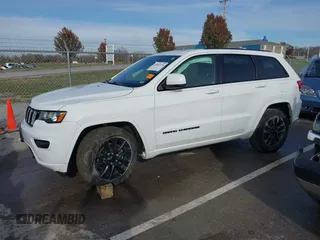 2017 Jeep Grand Cherokee Laredo with VIN 1C4RJFAG7HC700546, listed as a IAAI auction lot 40961293 with 83,702 mi miles and . Bid and sale history available at DreamBid. Image 21.