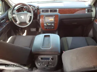 2011 Chevrolet Avalanche LS with VIN 3GNTKEE30BG132642, listed as a Copart auction lot 46403375 with 120,939 mi miles and Clean title. Bid and sale history available at DreamBid. Image 8.