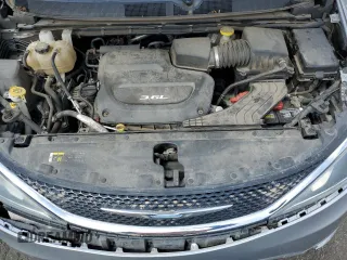 2018 Chrysler Pacifica Touring L z VIN 2C4RC1BG7JR311964, wystawiony jako Copart lot #54769725 z przebiegiem 105 062 mil mil oraz Szkoda całkowita • Salvage title. Historia ofert i sprzedaży dostępna na DreamBid. Obrazek 12.