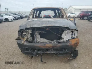 2003 Ford Excursion Limited z VIN 1FMNU43S43EB55541, wystawiony jako Copart lot #56325034 z przebiegiem Nie podano mil oraz Nie do naprawy. Historia ofert i sprzedaży dostępna na DreamBid. Obrazek 5.