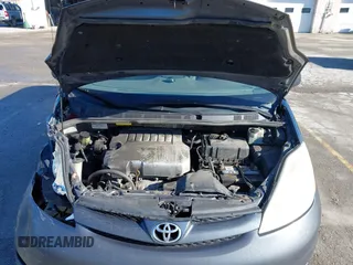 2010 Toyota Sienna CE with VIN 5TDKK4CC7AS323329, listed as a IAAI auction lot 42034932 with 525,766 mi miles. Bid and sale history available at carsss.com. Image 10.