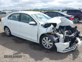 2017 Volkswagen Jetta S с VIN 3VW2B7AJ5HM290616, выставлен на аукционе IAAI как лот 42244354 с пробегом 136 397 миль миль и . История ставок и продаж доступна на DreamBid. Изображение 1.