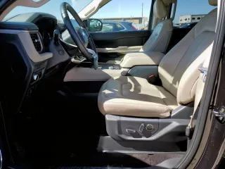 2022 Ford Expedition Max Limited z VIN 1FMJK2AT1NEA42038, wystawiony jako Copart lot #47191395 z przebiegiem 35 573 mil mil oraz Czysty tytuł • Clean title. Historia ofert i sprzedaży dostępna na DreamBid. Obrazek 7.