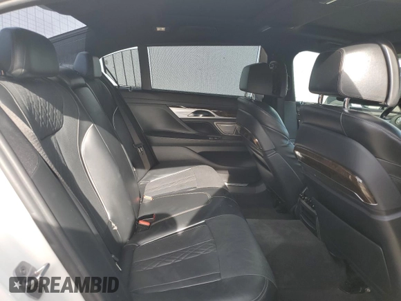 2016 BMW 7 Series 750i xDrive z VIN WBA7F2C50GG421120, wystawiony jako Copart lot #75668694 z przebiegiem 83 178 mil mil oraz Szkoda całkowita • Salvage title. Historia ofert i sprzedaży dostępna na DreamBid. Obrazek 10.