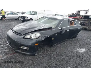 2010 Porsche Panamera Turbo z VIN WP0AC2A73AL090974, wystawiony jako IAAI lot #41105495 z przebiegiem 183 256 mil mil oraz . Historia ofert i sprzedaży dostępna na DreamBid. Obrazek 2.
