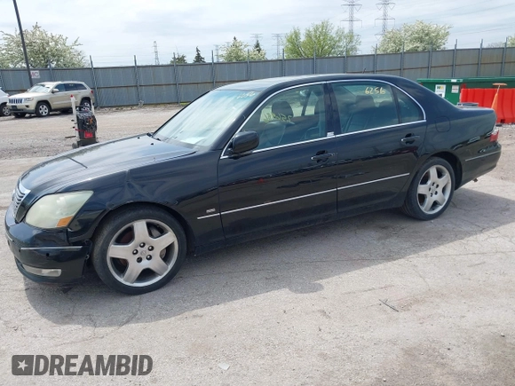 2004 Lexus LS 430 with VIN JTHBN36F740124200, listed as a IAAI auction lot 42146256 with 256,986 mi miles. Bid and sale history available at carsss.com. Image 2.