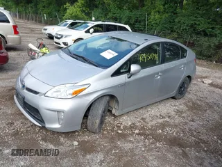 2013 Toyota Prius One z VIN JTDKN3DU8D5577456, wystawiony jako IAAI lot #42450796 z przebiegiem 228 498 mil mil oraz . Historia ofert i sprzedaży dostępna na DreamBid. Obrazek 2.