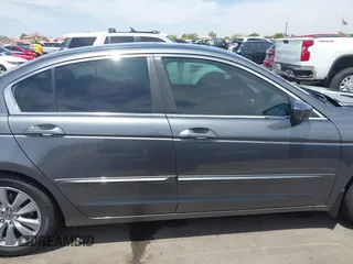 2012 Honda Accord EX-L z VIN 1HGCP2F85CA083670, wystawiony jako IAAI lot #42359595 z przebiegiem 83 358 mil mil oraz . Historia ofert i sprzedaży dostępna na DreamBid. Obrazek 13.