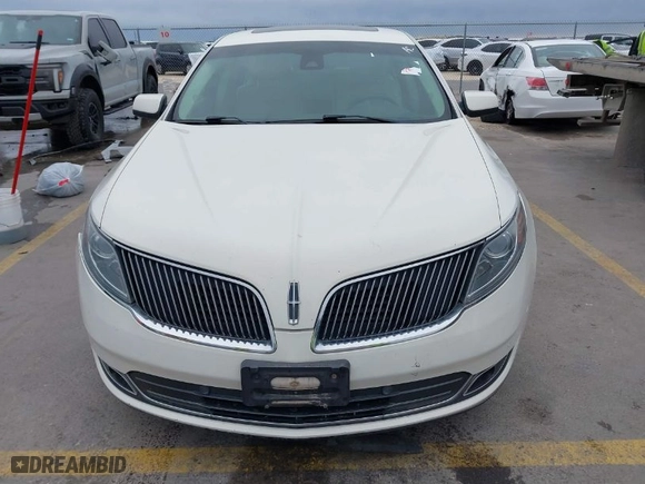 2013 Lincoln MKS with VIN 1LNHL9DK5DG612908, listed as a IAAI auction lot 41373512 with 238003 miles. Bid and sale history available at carsss.com. Image 12.