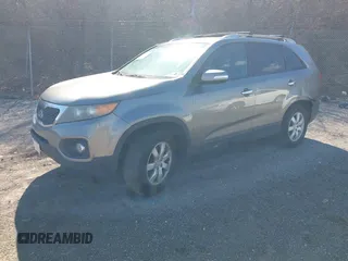 2012 Kia Sorento LX with VIN 5XYKT4A67CG191585, listed as a IAAI auction lot 41703251 with 190,825 mi miles. Bid and sale history available at carsss.com. Image 2.