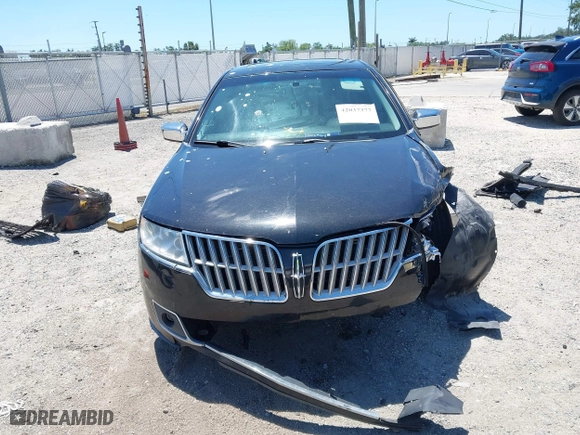 2011 Lincoln MKZ with VIN 3LNHL2GC9BR763431, listed as a IAAI auction lot 42037377 with 331,415 mi miles. Bid and sale history available at carsss.com. Image 6.
