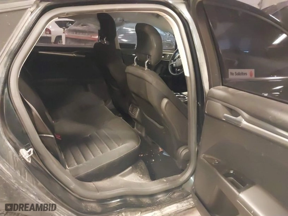 2014 Ford Fusion SE with VIN 3FA6P0HD7ER108271, listed as a IAAI auction lot 41413027 with 183,128 mi miles. Bid and sale history available at carsss.com. Image 8.