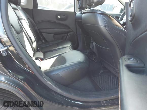 2019 Jeep Compass Latitude with VIN 3C4NJDBB6KT593734, listed as a IAAI auction lot 40871646 with 84,197 mi miles and . Bid and sale history available at DreamBid. Image 8.