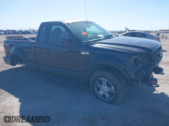 2004 Ford F-150 XLT z VIN 1FTRF04524KD18160, wystawiony jako IAAI lot #41774990 z przebiegiem 215 994 mil mil oraz . Historia ofert i sprzedaży dostępna na DreamBid. Obrazek 1.