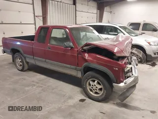 1996 Dodge Dakota with VIN 1B7GG23X7TS524401, listed as a IAAI auction lot 41381102 with 159,664 mi miles. Bid and sale history available at carsss.com. Image 1.