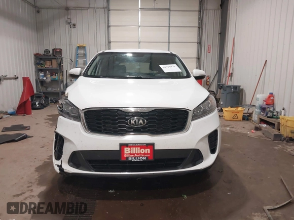 2019 Kia Sorento LX with VIN 5XYPGDA36KG542596, listed as a IAAI auction lot 40921931 with 115,716 mi miles. Bid and sale history available at carsss.com. Image 13.