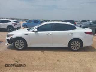2018 Kia Optima LX z VIN 5XXGT4L31JG234618, wystawiony jako IAAI lot #42126375 z przebiegiem 111 540 mil mil oraz . Historia ofert i sprzedaży dostępna na DreamBid. Obrazek 14.